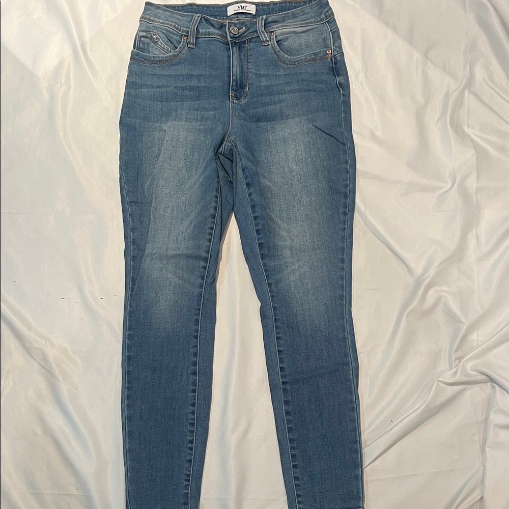 YMI Women's Skinny Jeans in Classic Blue